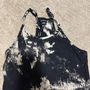 SHEIN Black and White Tie-Dye Ribbed Crop Tank